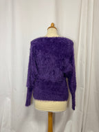 Pull violet à poils