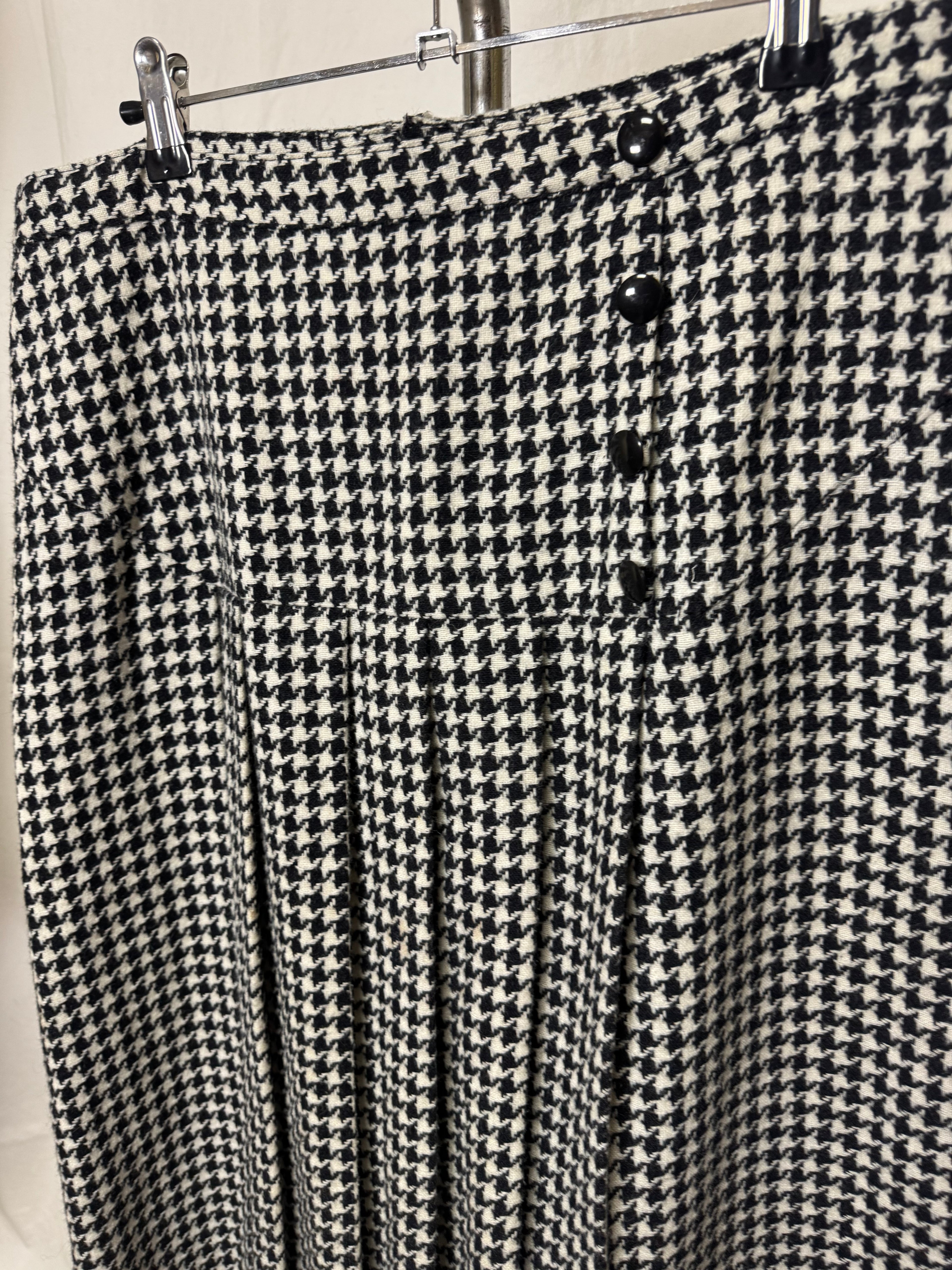 Jupe plissée pied de poule