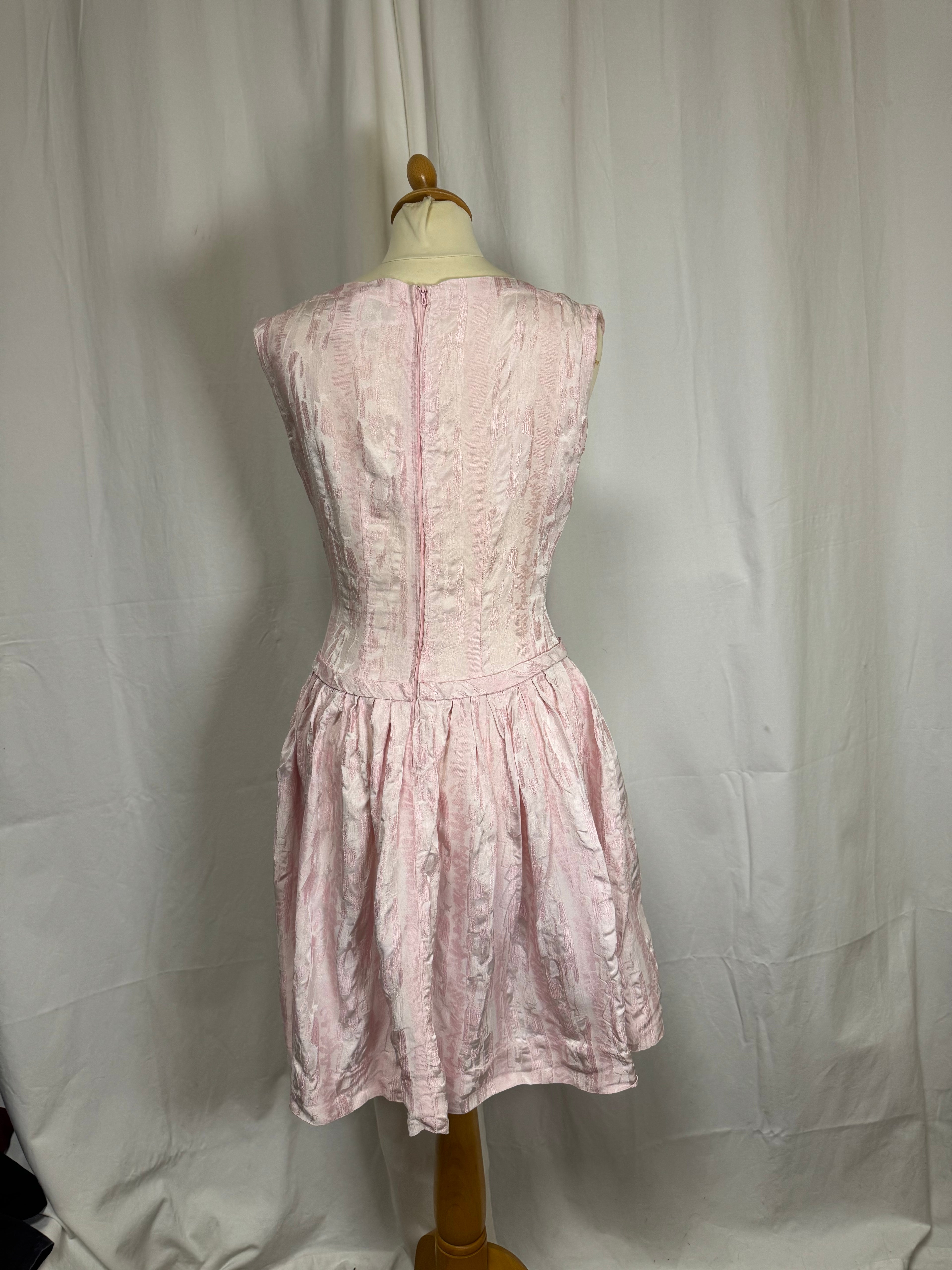 Robe rose 80s