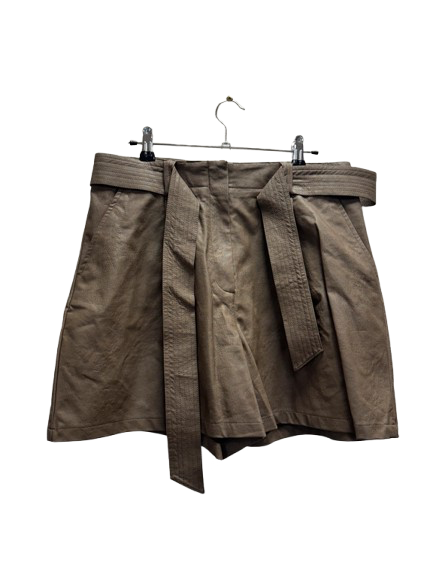 Short en simili cuir