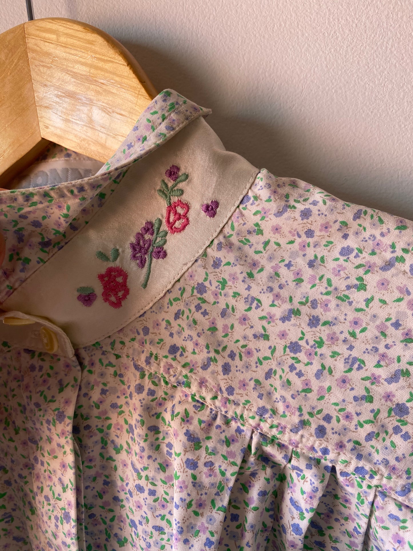 Chemise à fleurs