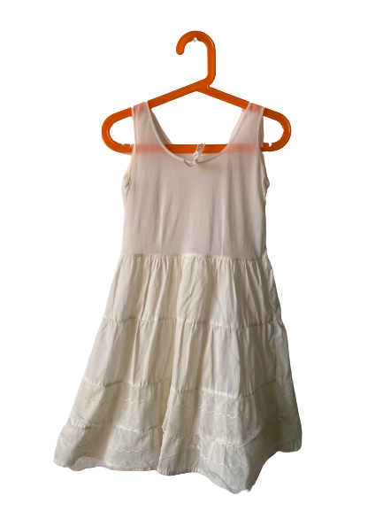 Fond de robe blanc