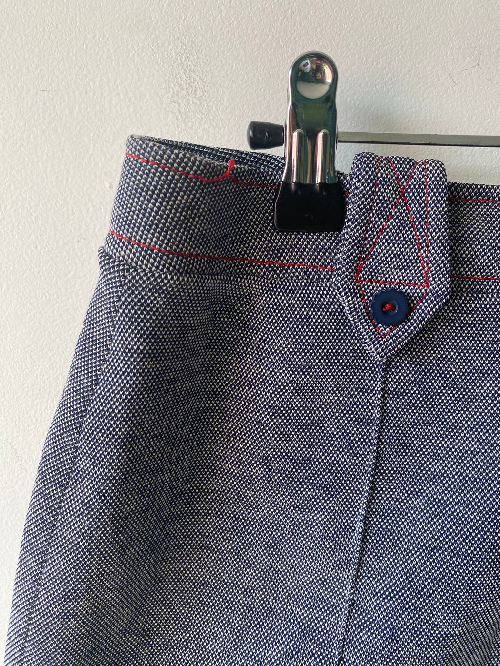 Short gris 70s