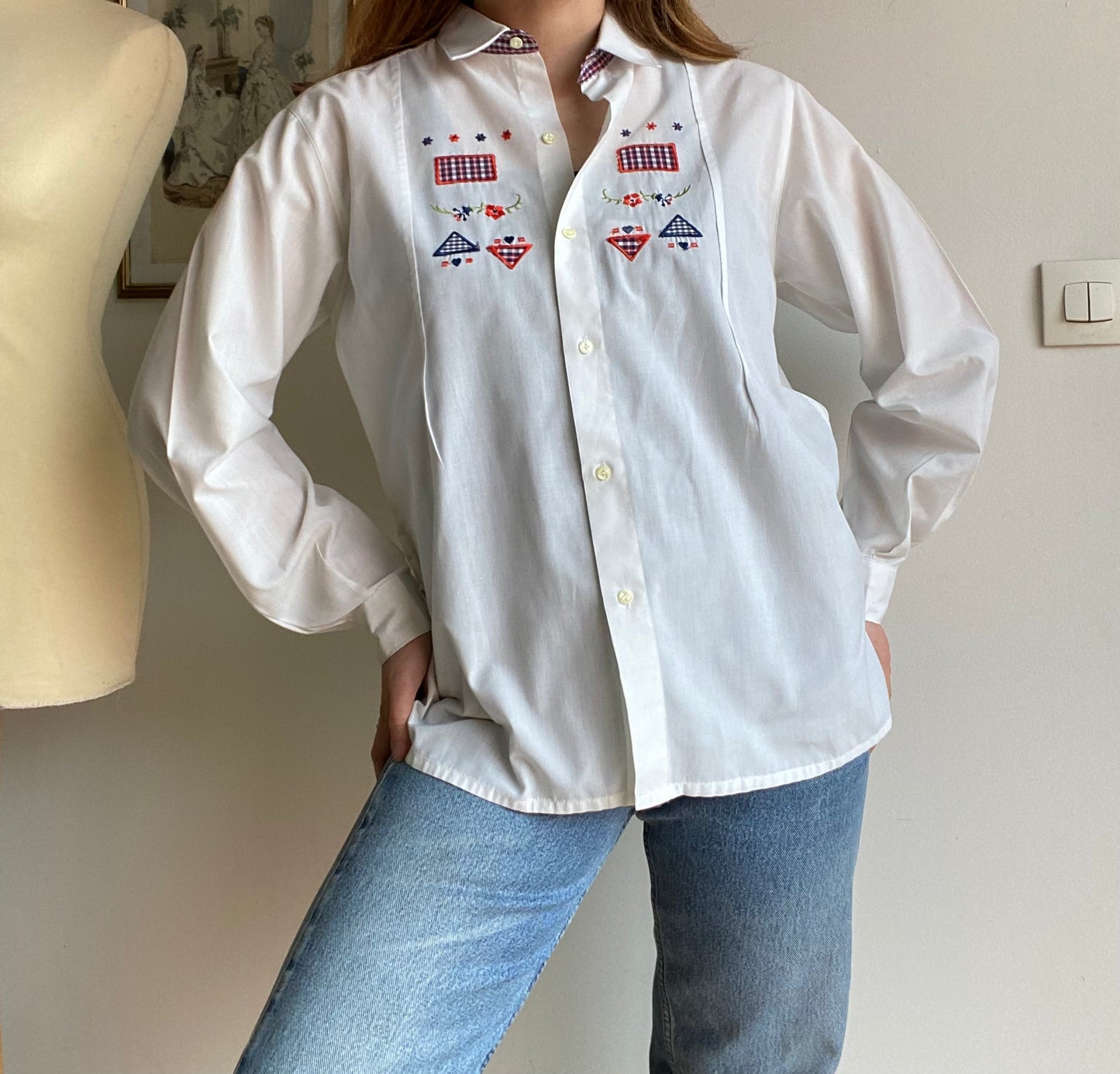 Chemise brodée