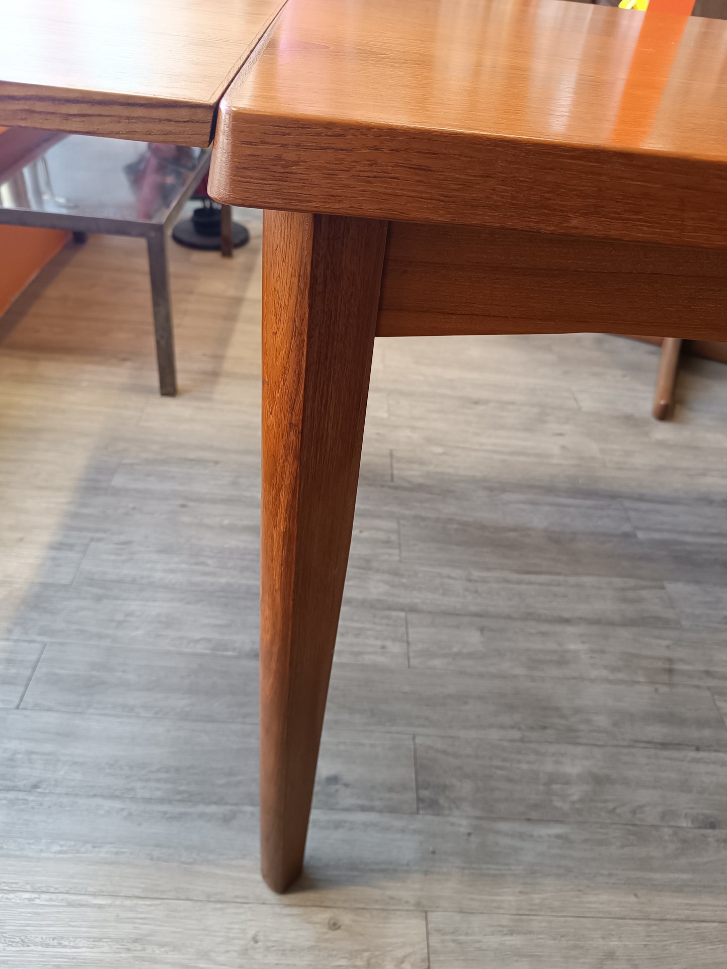 Table à manger scandinave en teck de Henning Kjaernulf
