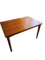Table à manger scandinave en teck de Henning Kjaernulf