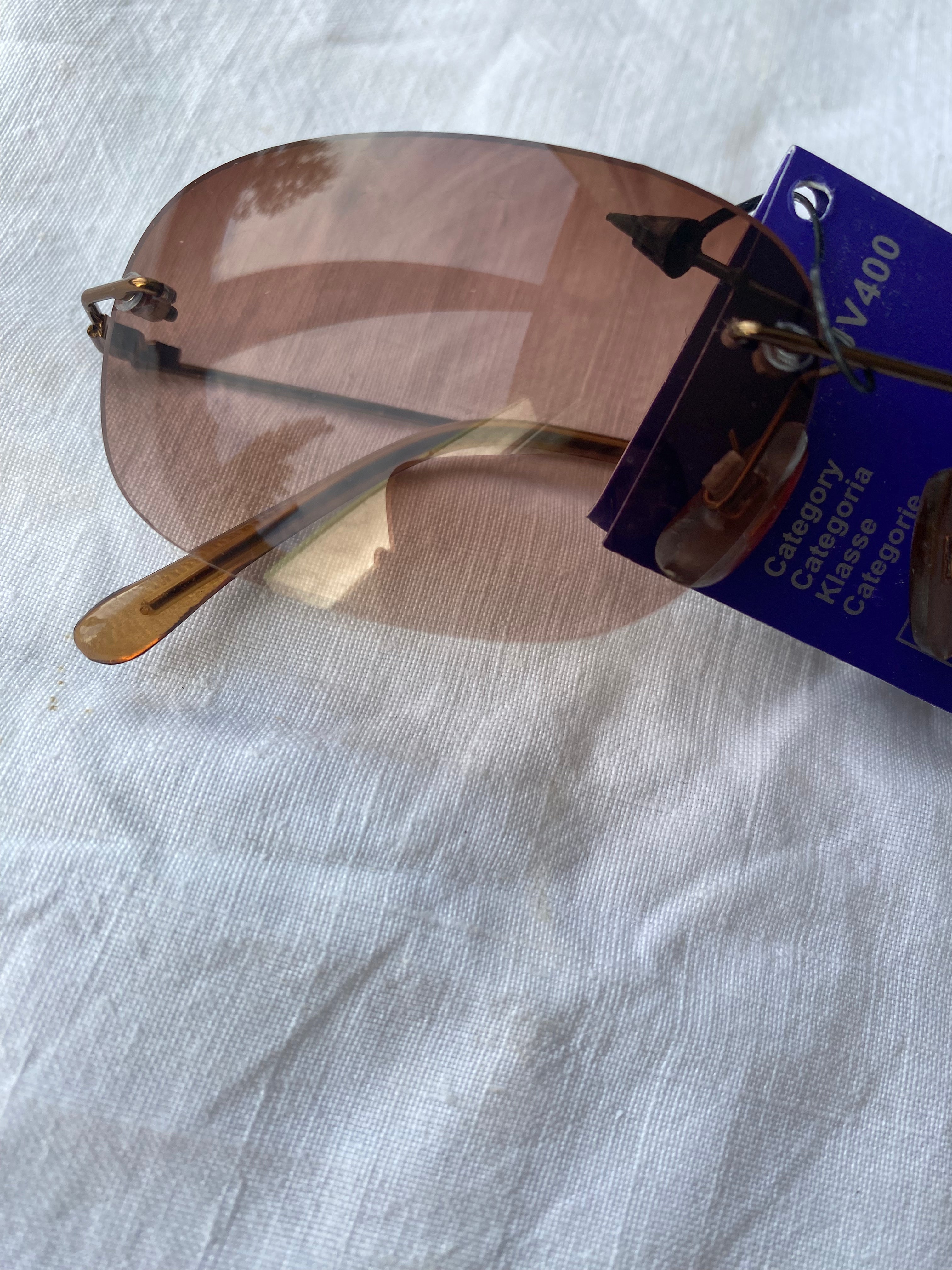 Lunette de soleil marron