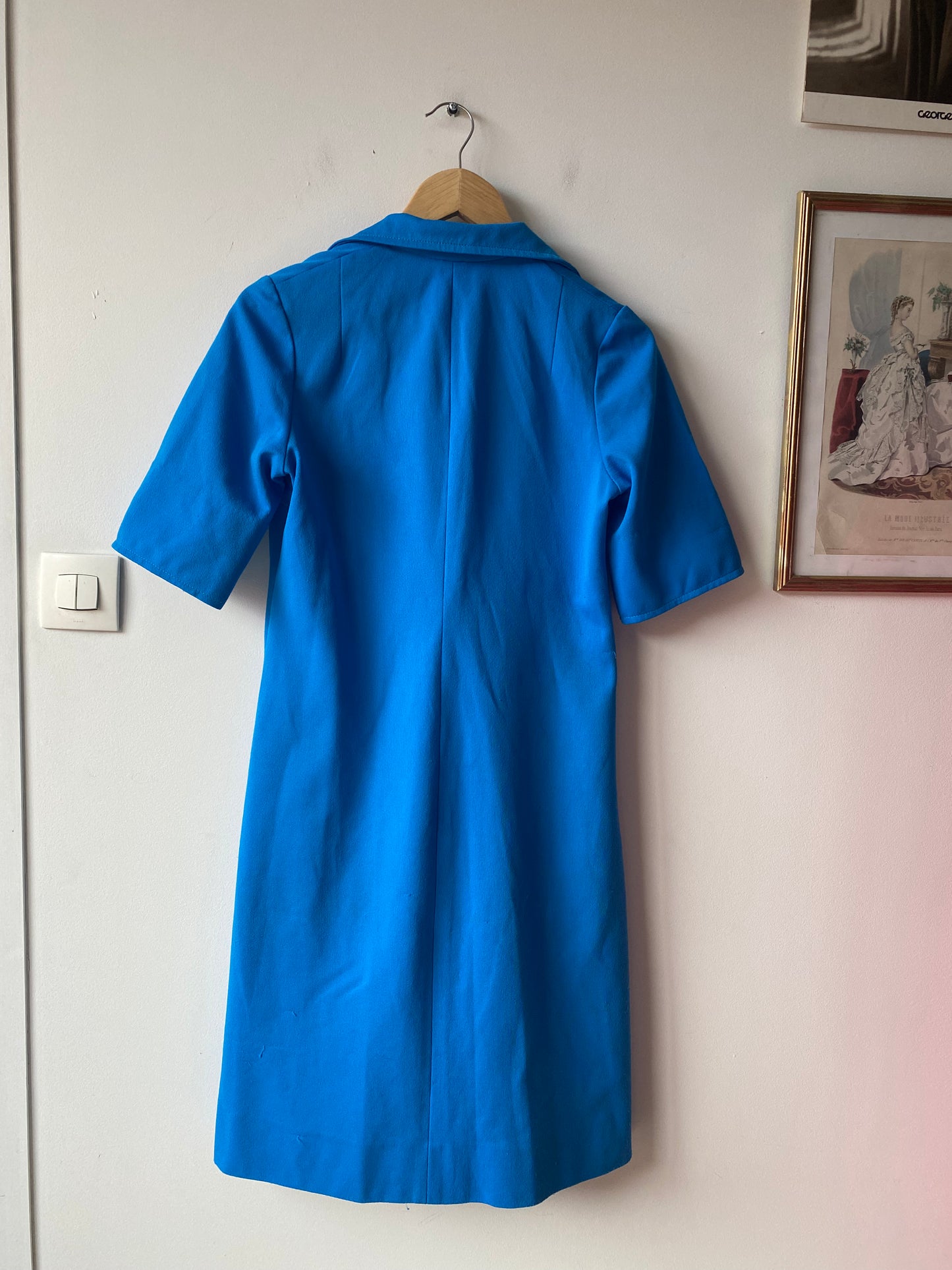 Robe à col pointue 70s